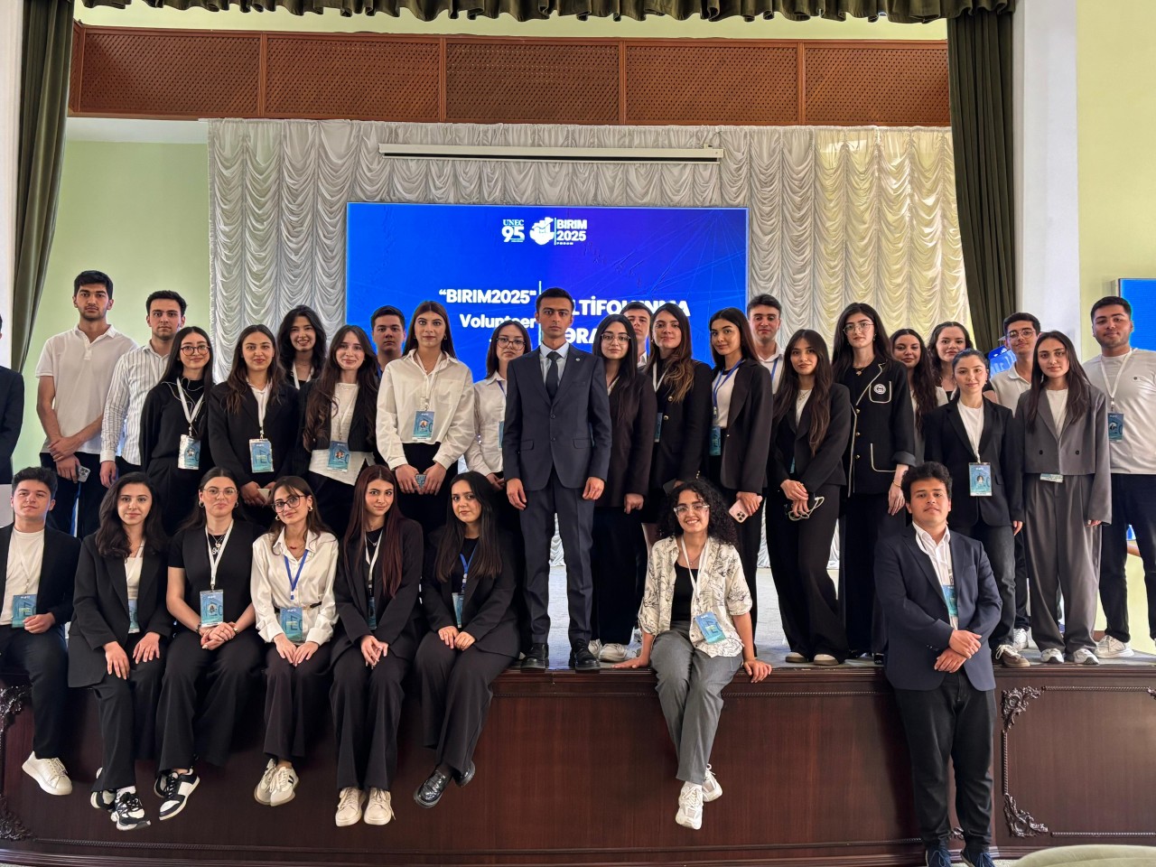 UNEC-də innovativ forum keçirilib - FOTOLAR